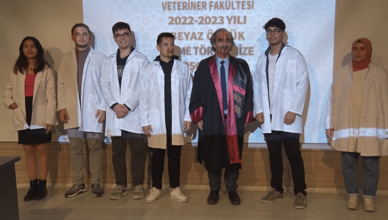 Veterinerlik Fakültesinde Beyaz Önlük Heyecanı Yaşandı